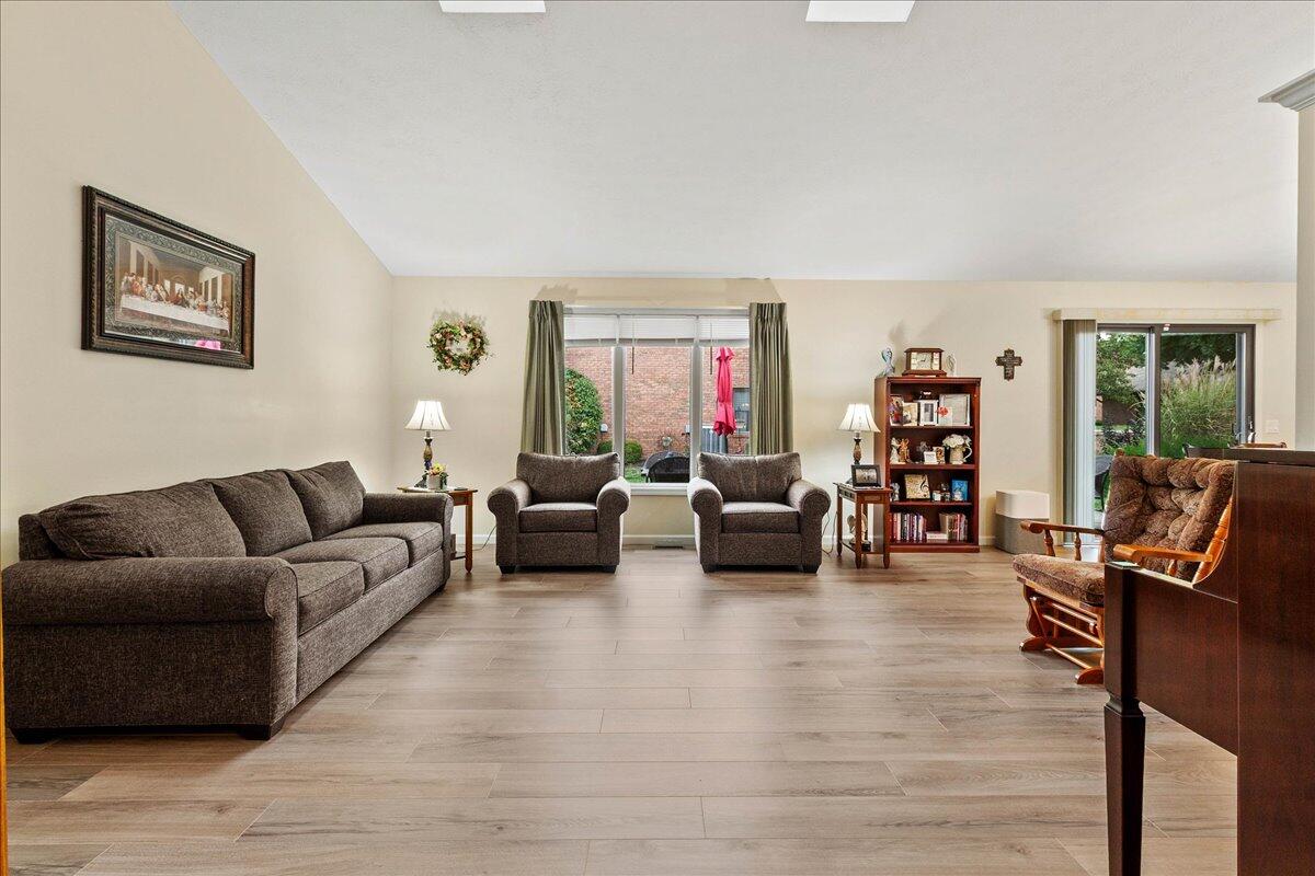 35 Bon Air Bend, Urbana, Ohio 43078