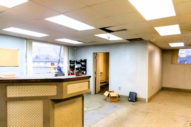 2555 Dorr Street, Toledo, Ohio 43606