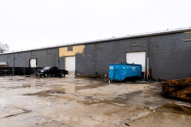 2555 Dorr Street, Toledo, Ohio 43606