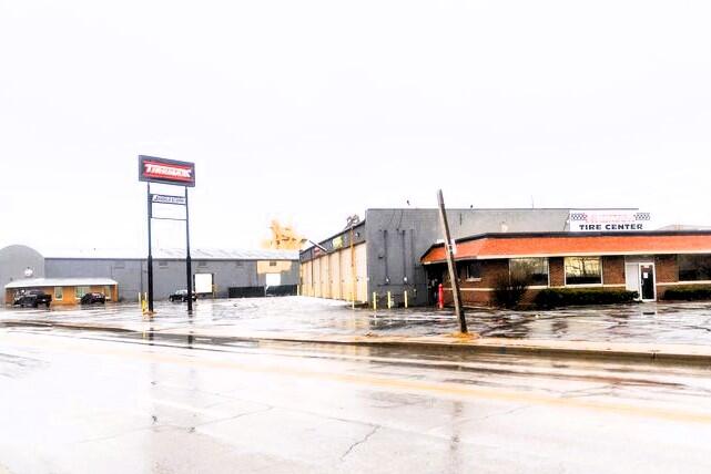 2555 Dorr Street, Toledo, Ohio 43606