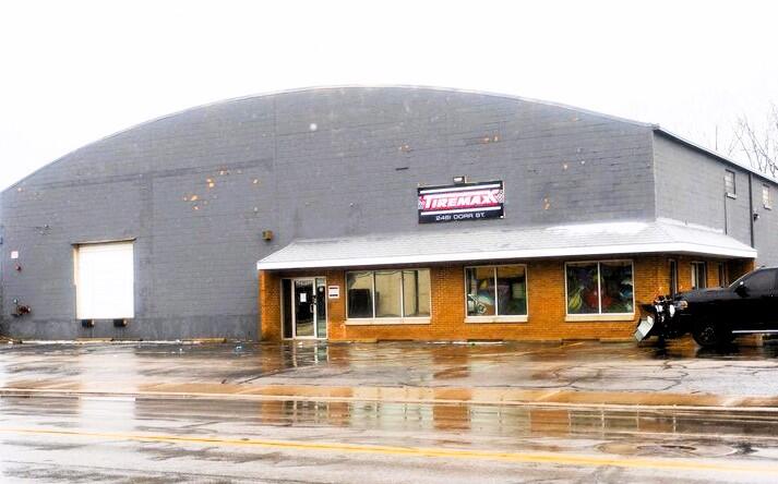 2555 Dorr Street, Toledo, Ohio 43606