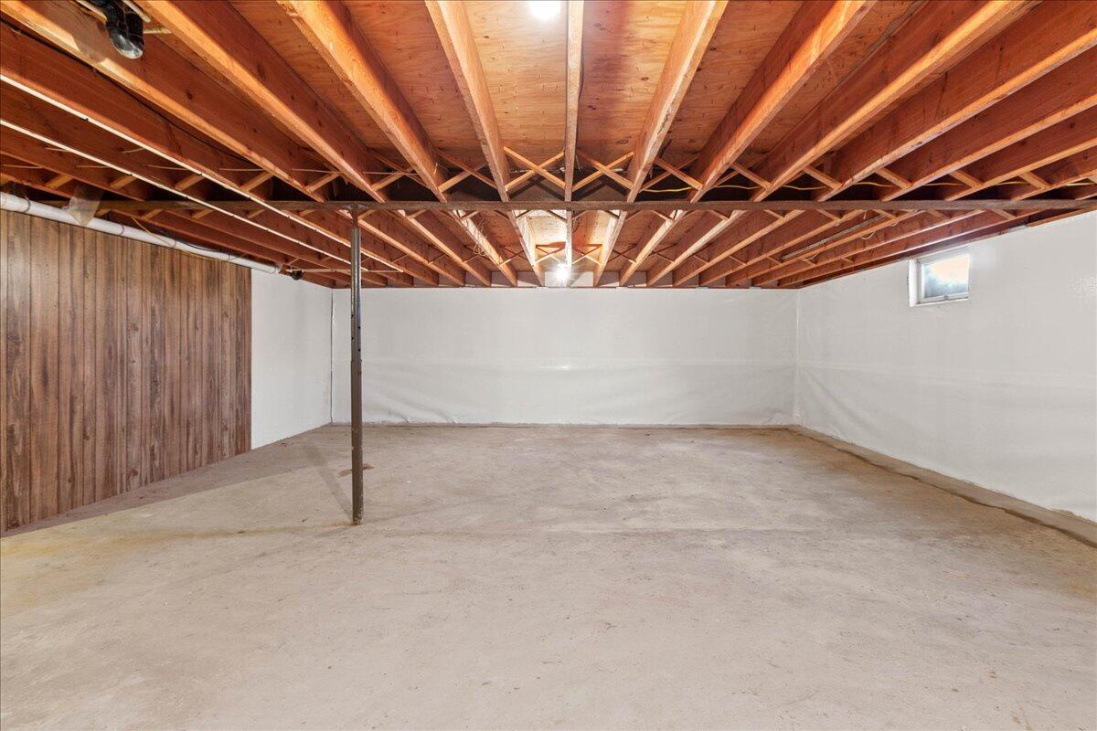 528 County Road 32, Bellefontaine, Ohio 43311