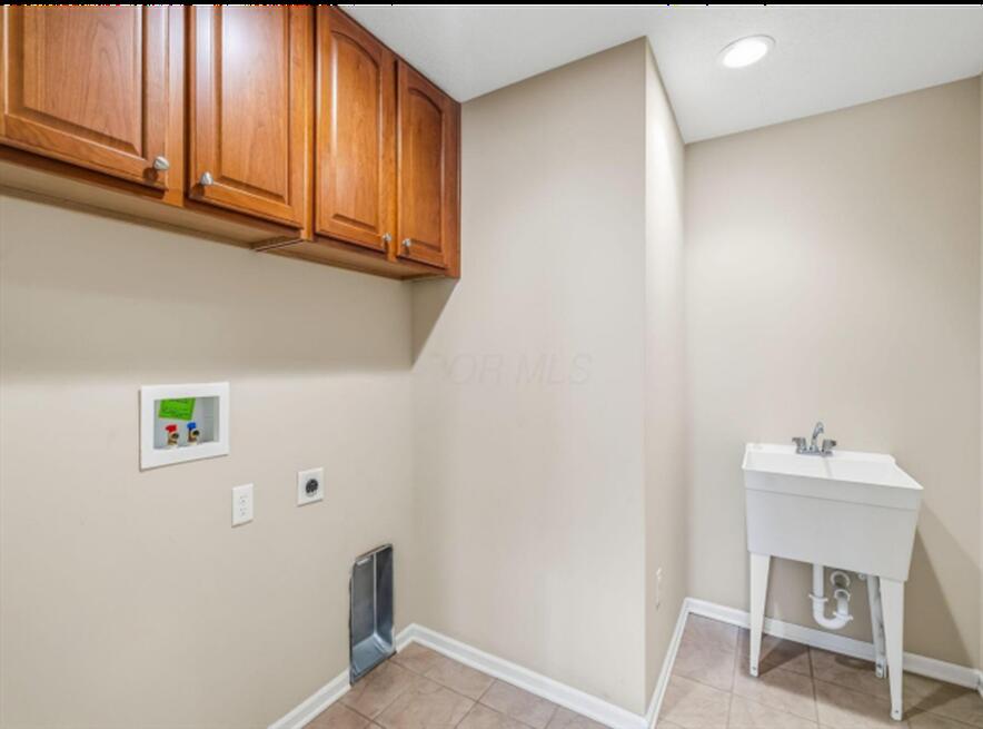 4156 Sighthill Avenue, Powell, Ohio 43065