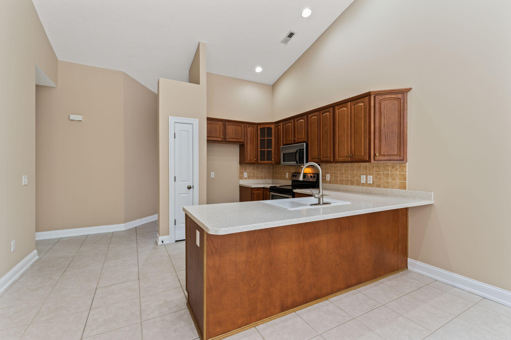 1426 Paul Revere Way, Troy, Ohio 45373