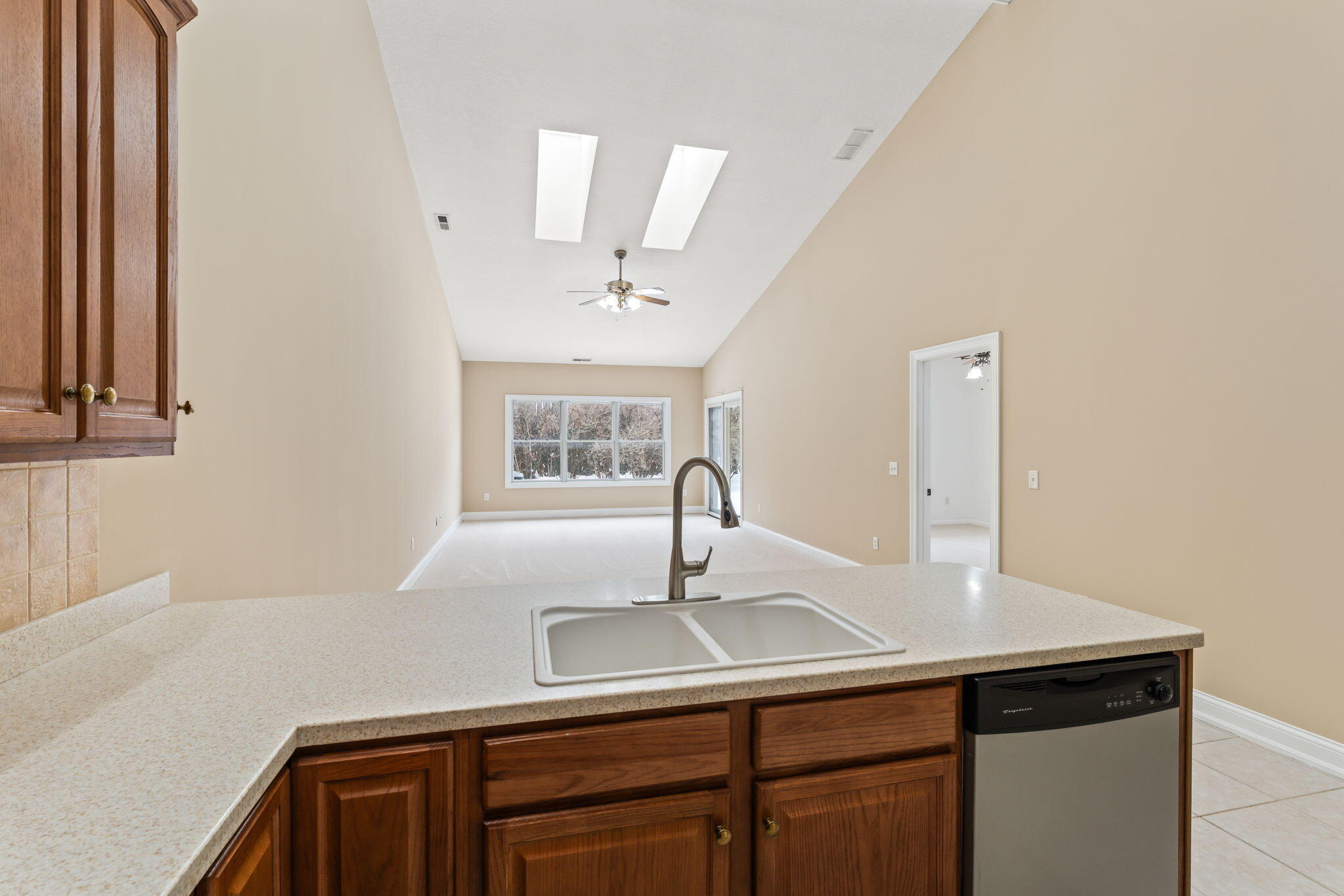 1426 Paul Revere Way, Troy, Ohio 45373