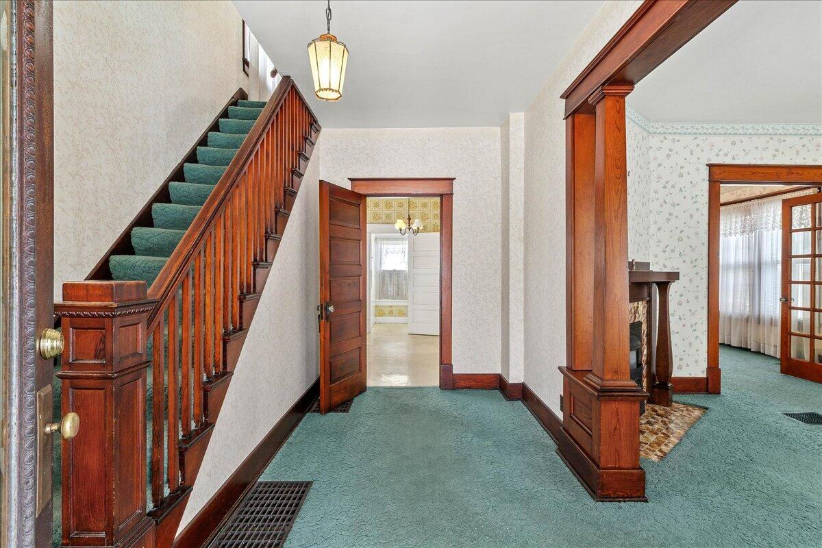 217 Lincoln Place, Urbana, Ohio 43078