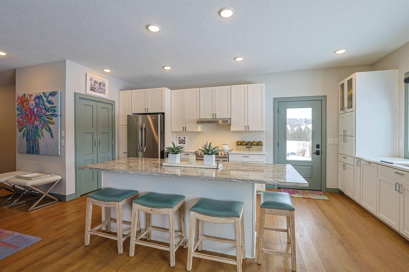 802 Pebble Place, Tipp City, Ohio 45371