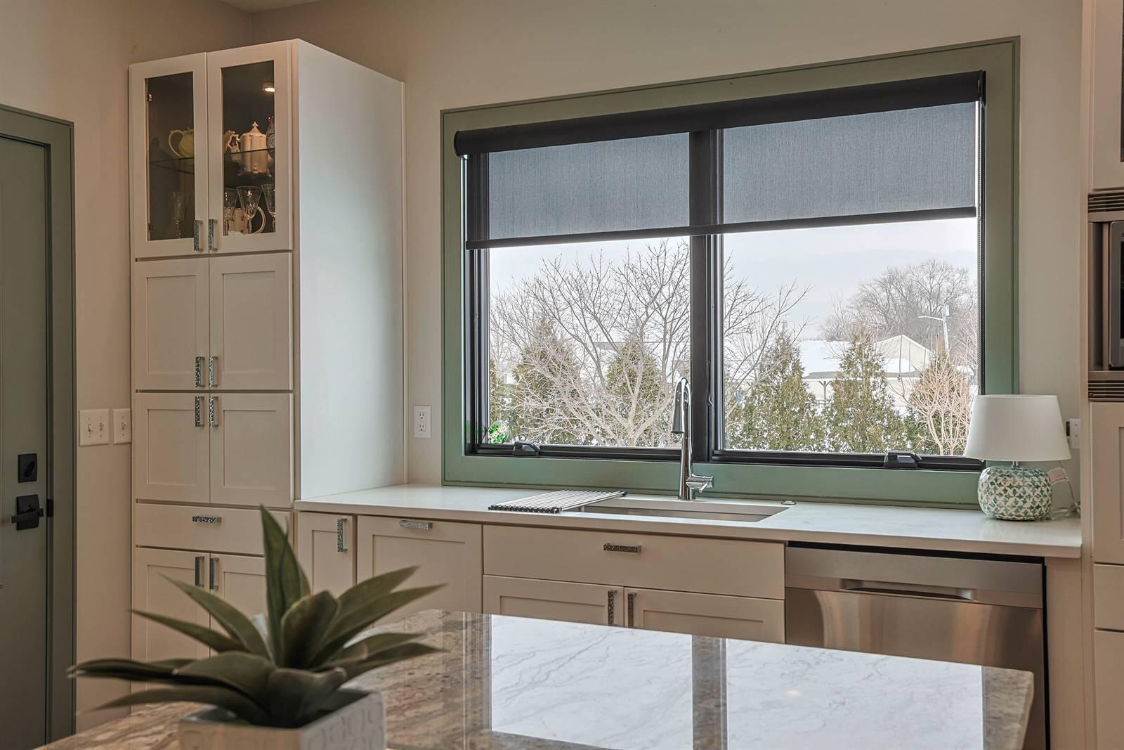 802 Pebble Place, Tipp City, Ohio 45371