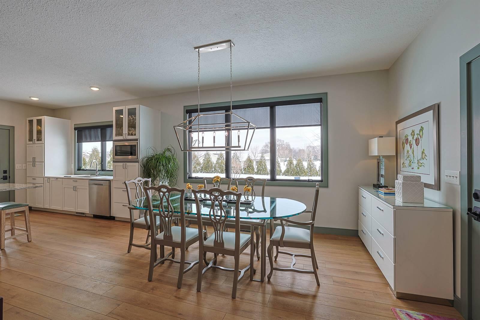 802 Pebble Place, Tipp City, Ohio 45371