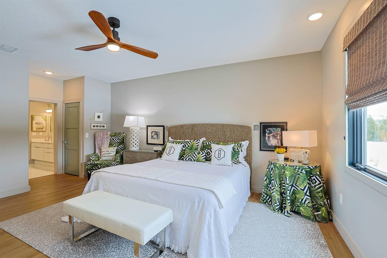 802 Pebble Place, Tipp City, Ohio 45371