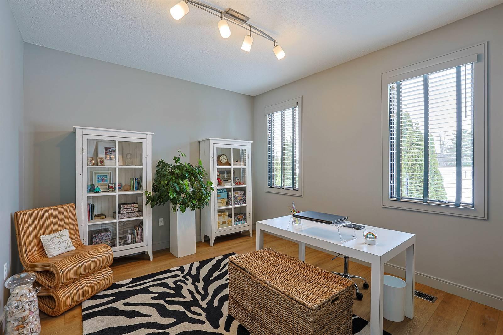 802 Pebble Place, Tipp City, Ohio 45371