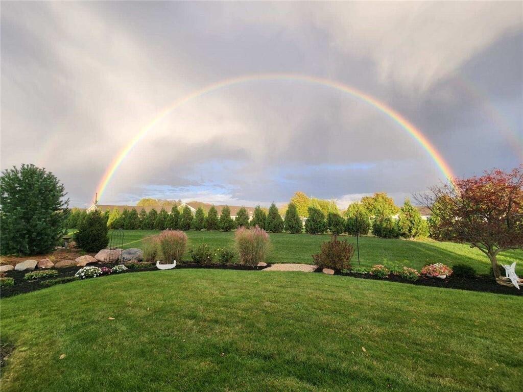 802 Pebble Place, Tipp City, Ohio 45371