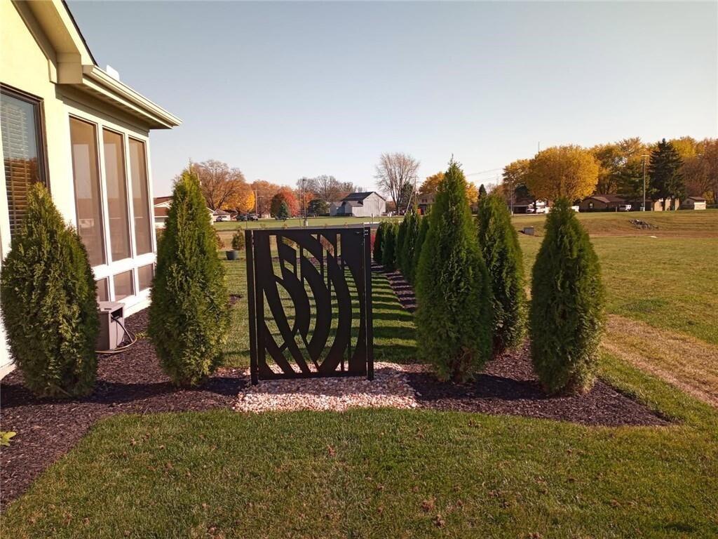 802 Pebble Place, Tipp City, Ohio 45371