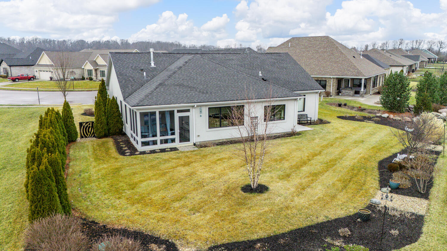 802 Pebble Place, Tipp City, Ohio 45371