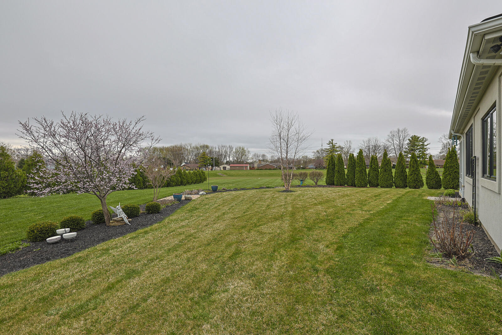 802 Pebble Place, Tipp City, Ohio 45371