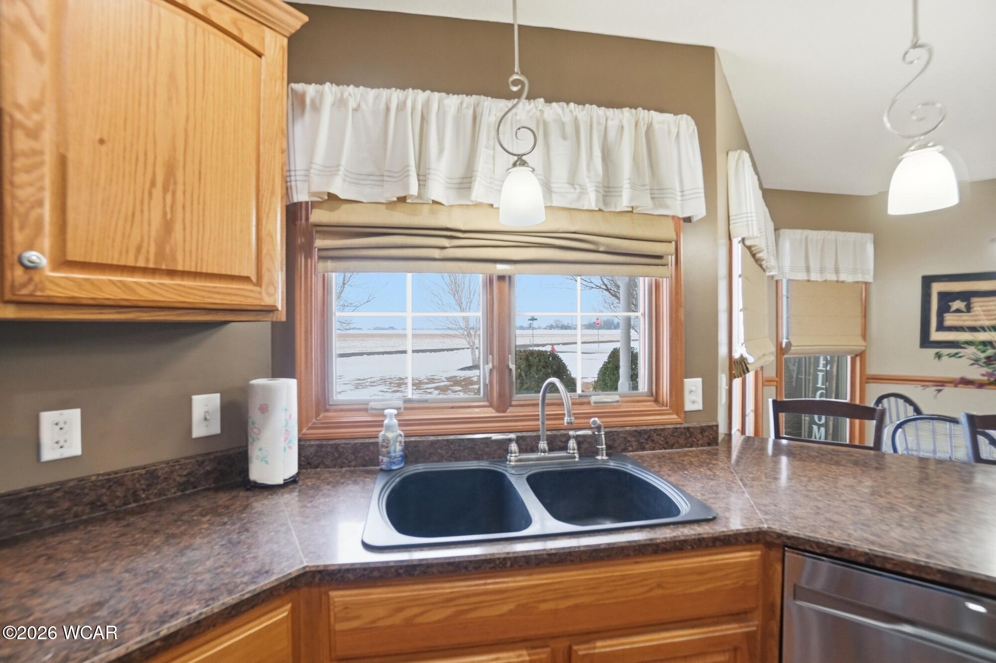 1047 Mendon Road, Van Wert, Ohio