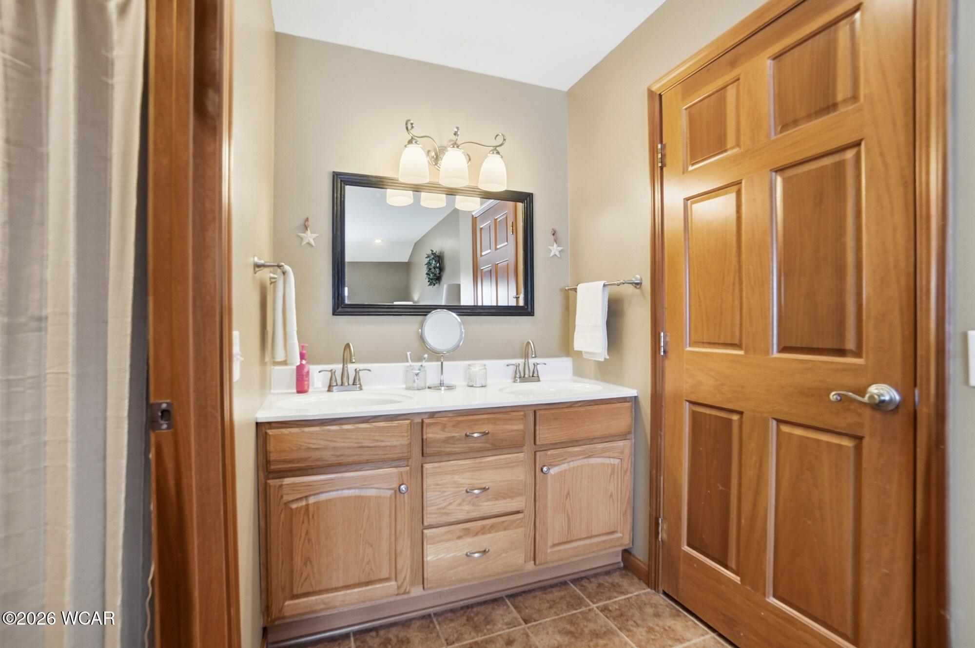 1047 Mendon Road, Van Wert, Ohio