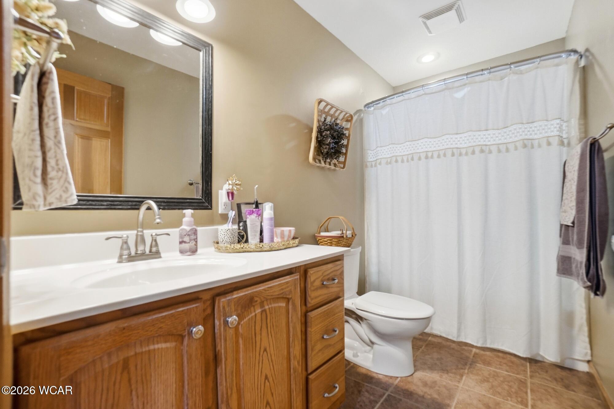 1047 Mendon Road, Van Wert, Ohio