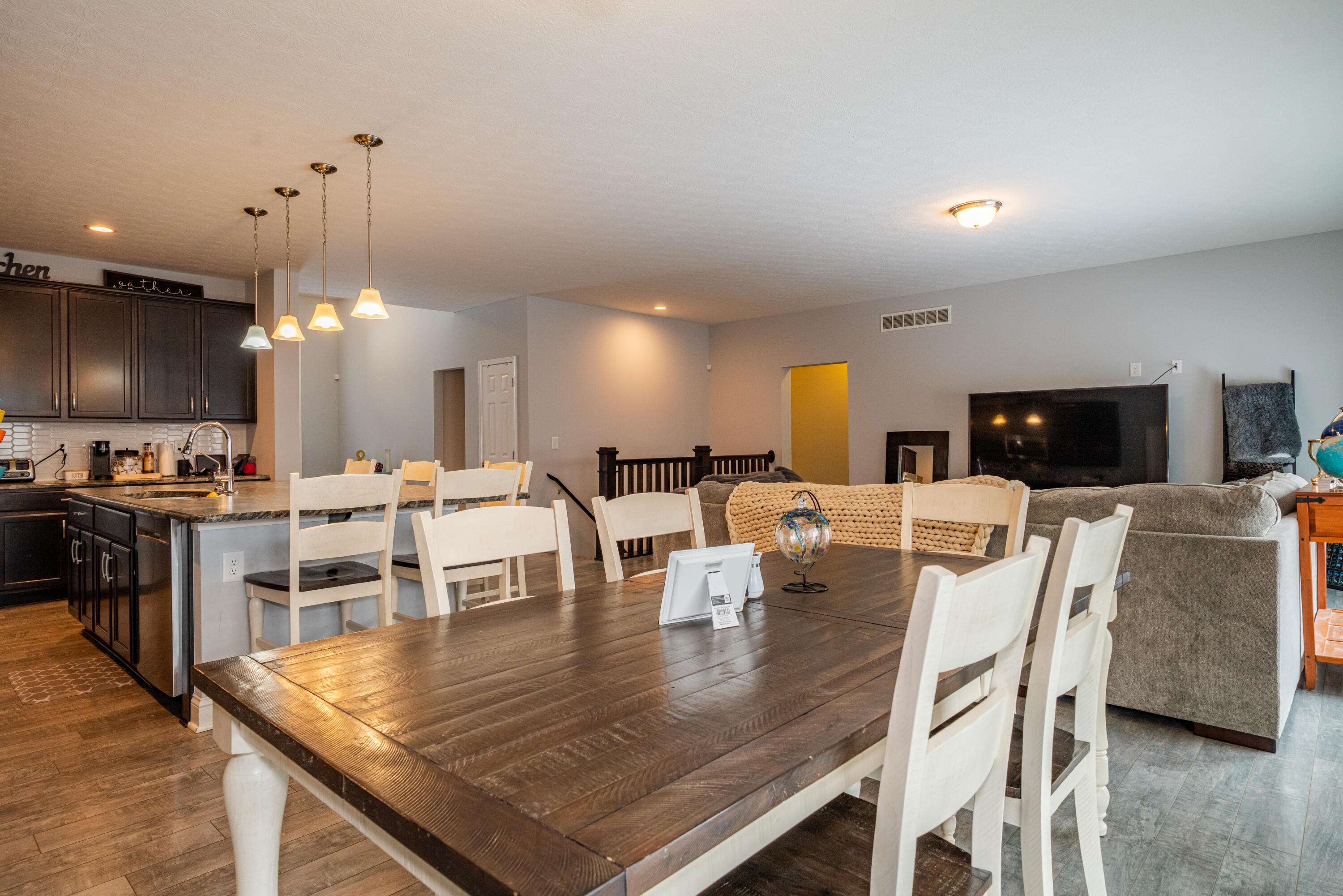 2884 Locke Drive, Beavercreek, Ohio 45431