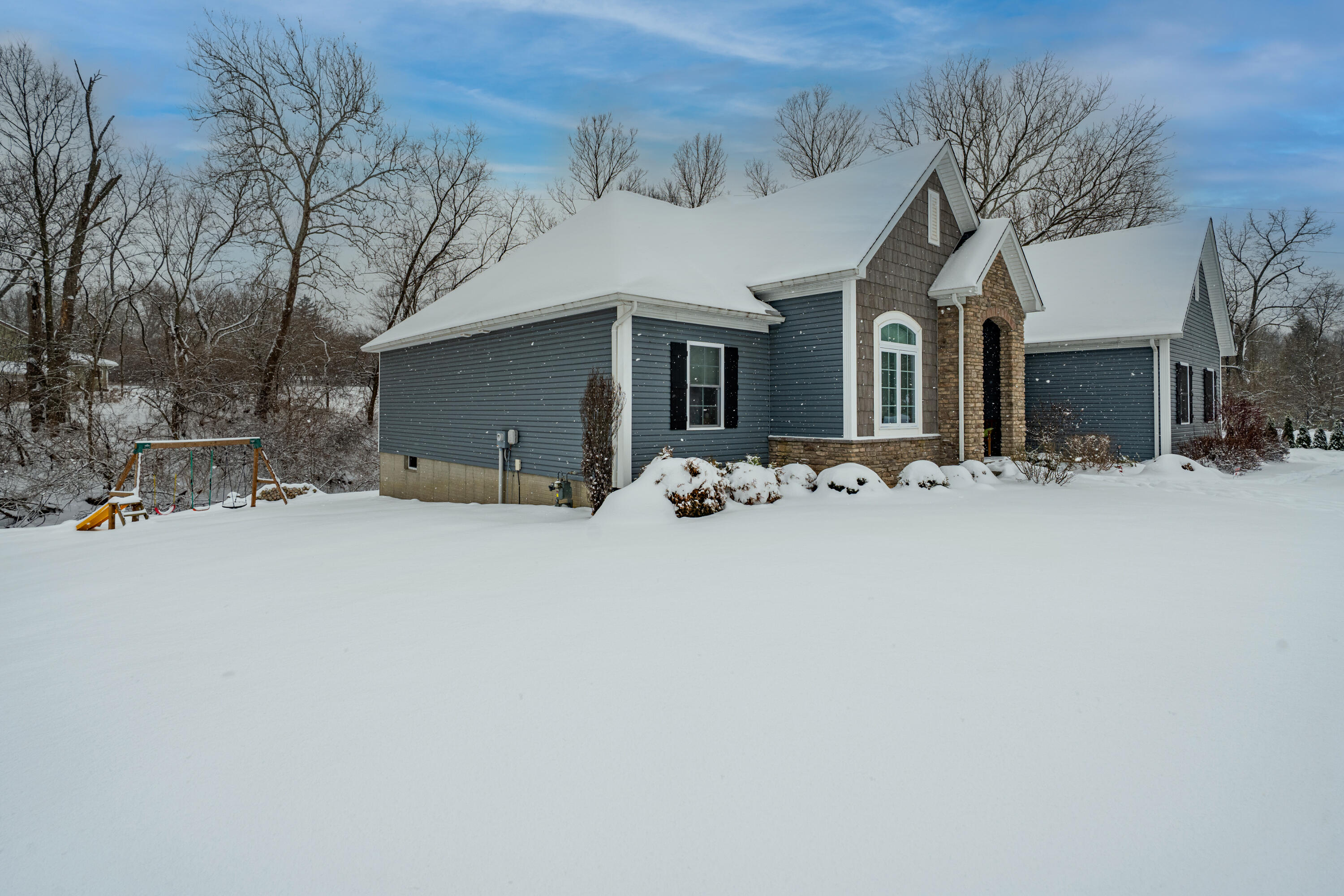 2884 Locke Drive, Beavercreek, Ohio 45431