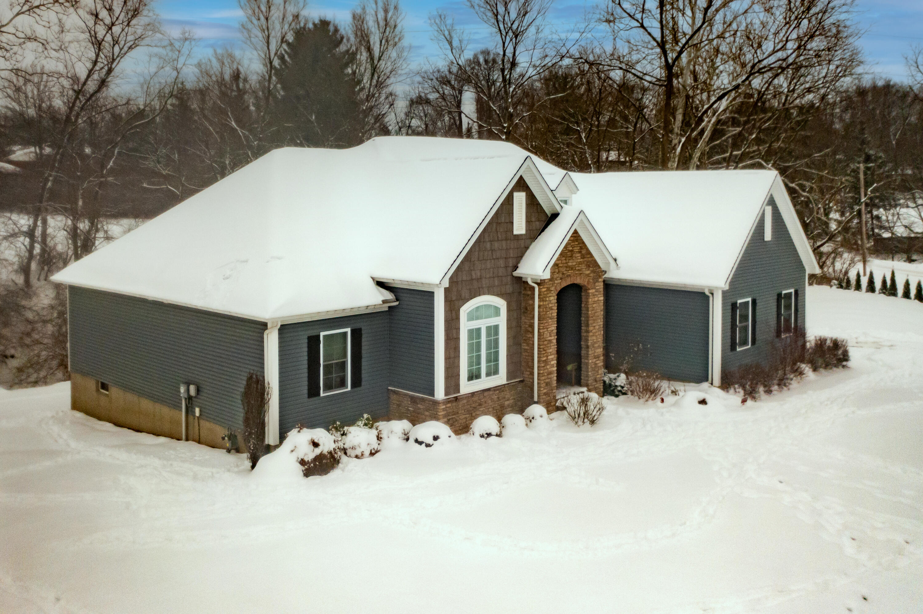 2884 Locke Drive, Beavercreek, Ohio 45431