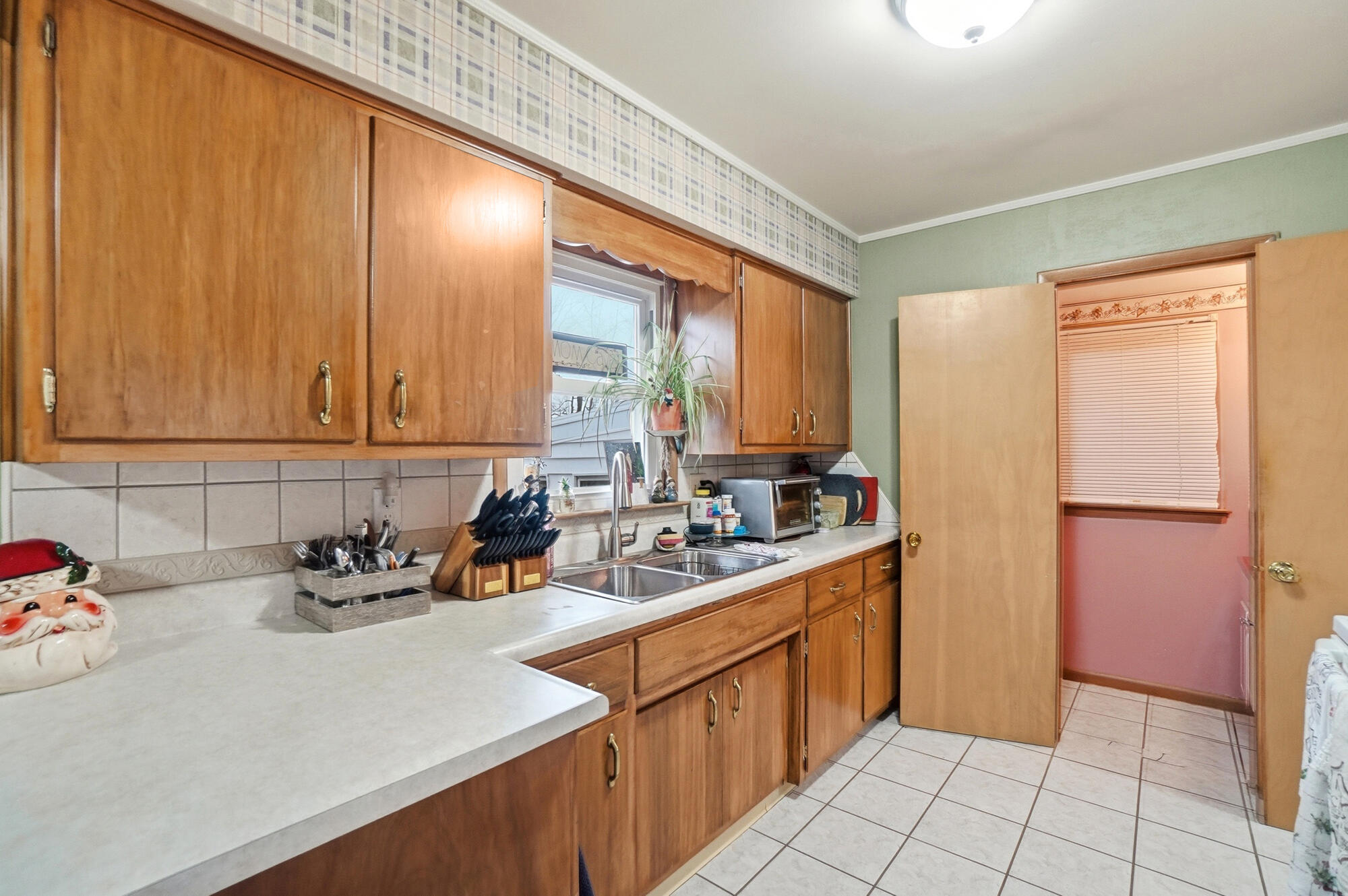 2035 Maplewood Lane, Lima, Ohio 45806