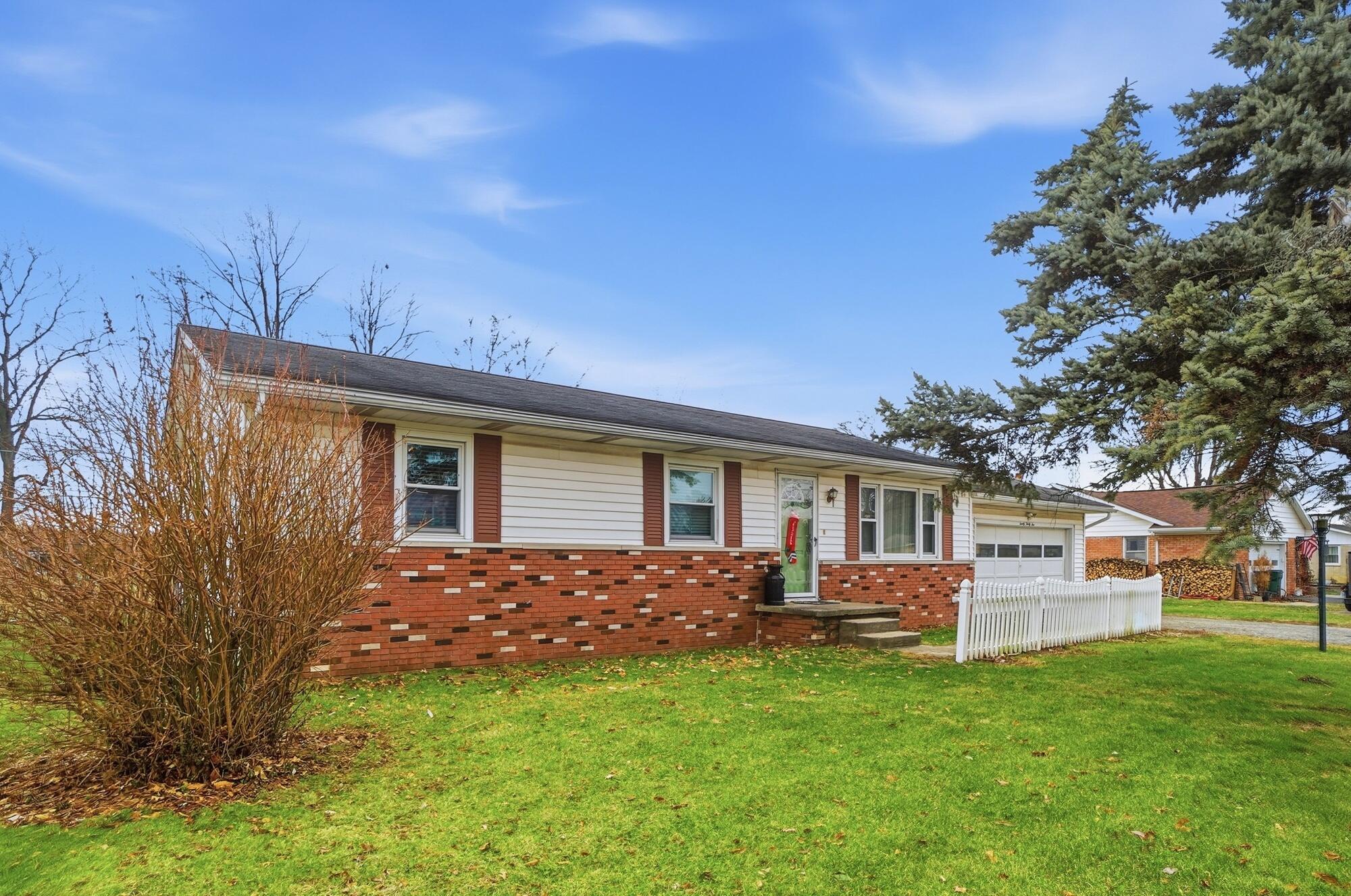 2035 Maplewood Lane, Lima, Ohio 45806