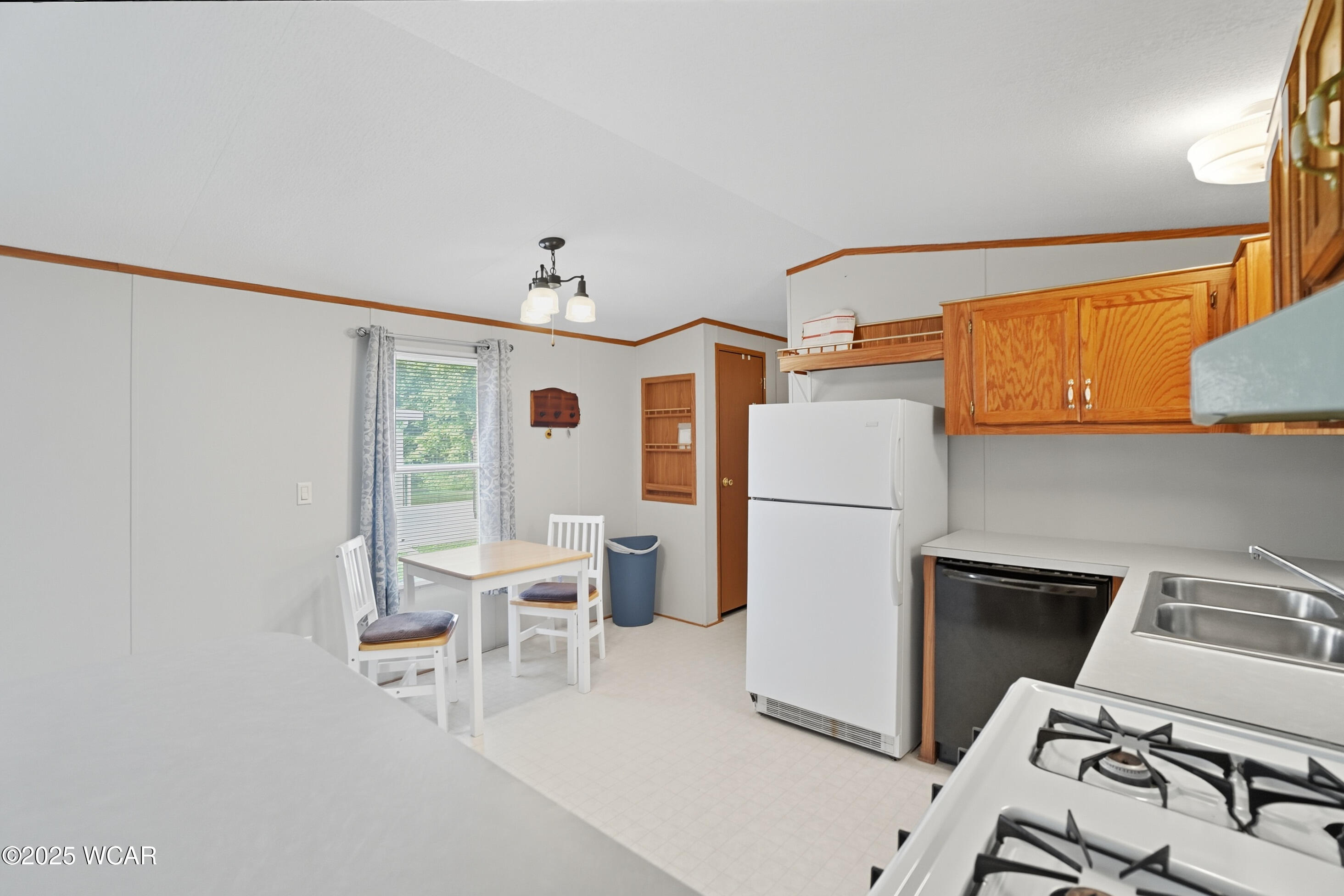 304 Pinewood Circle, Lima, Ohio