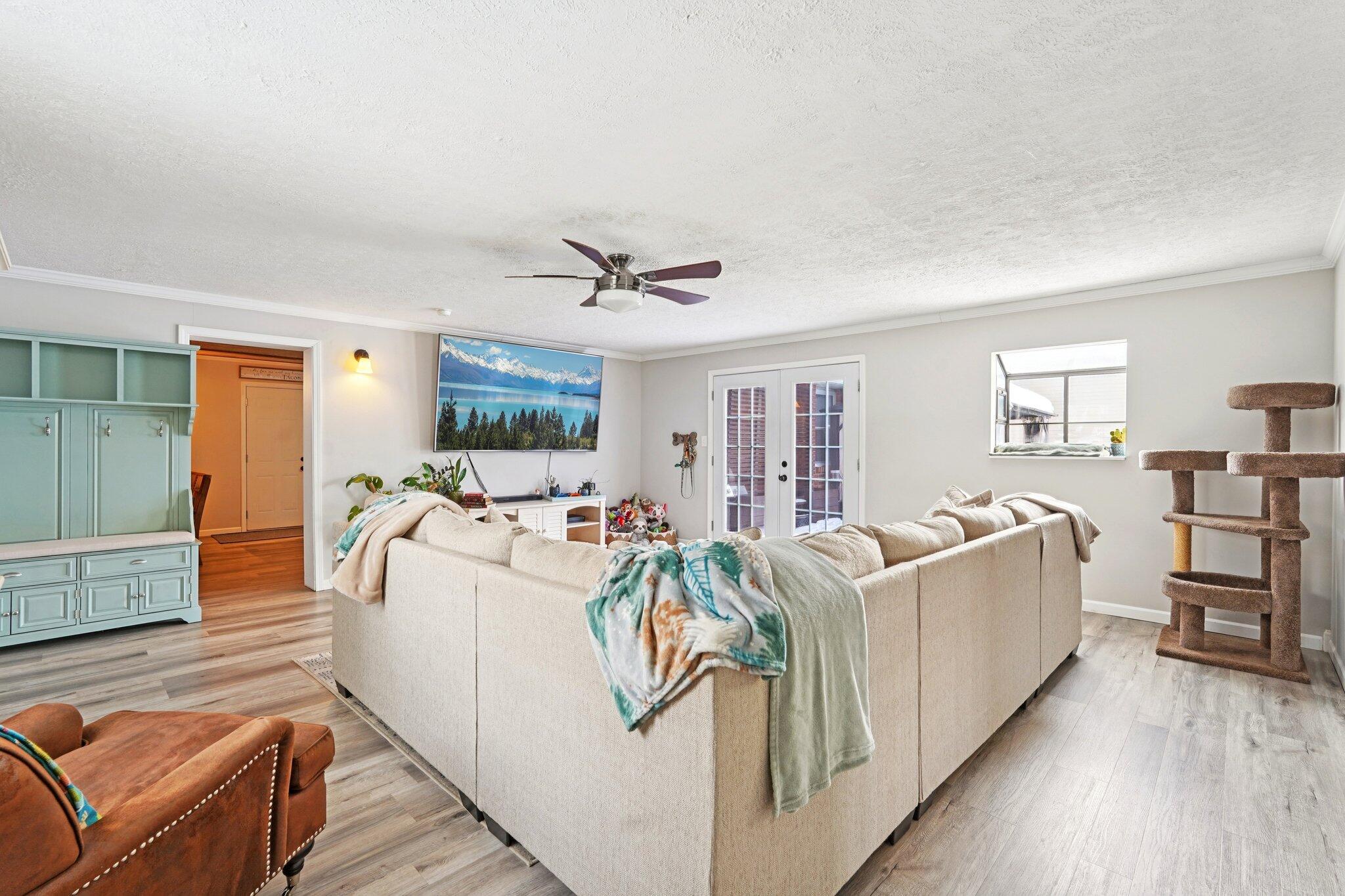 235 Oak Street, London, Ohio 43140