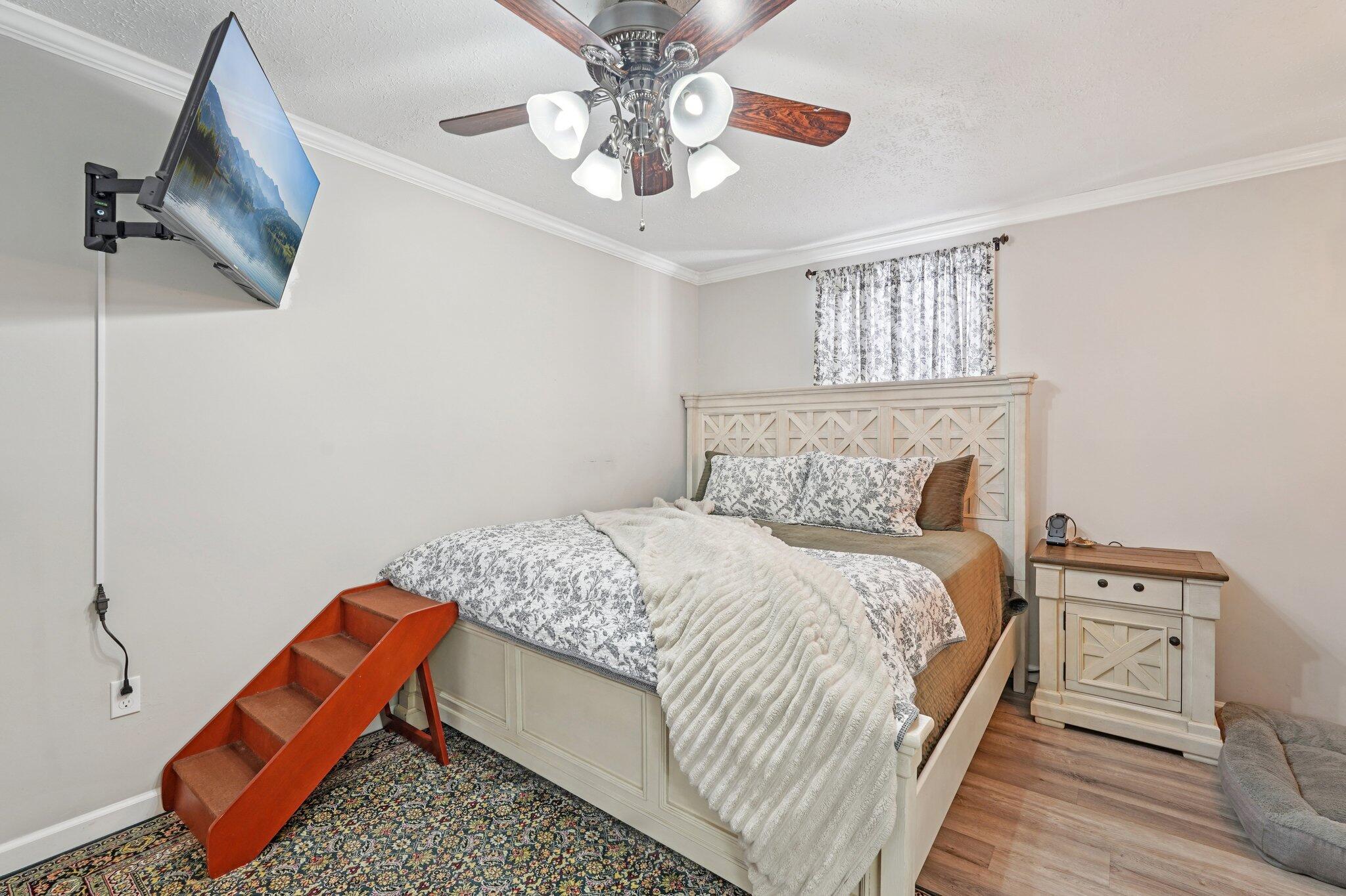 235 Oak Street, London, Ohio 43140