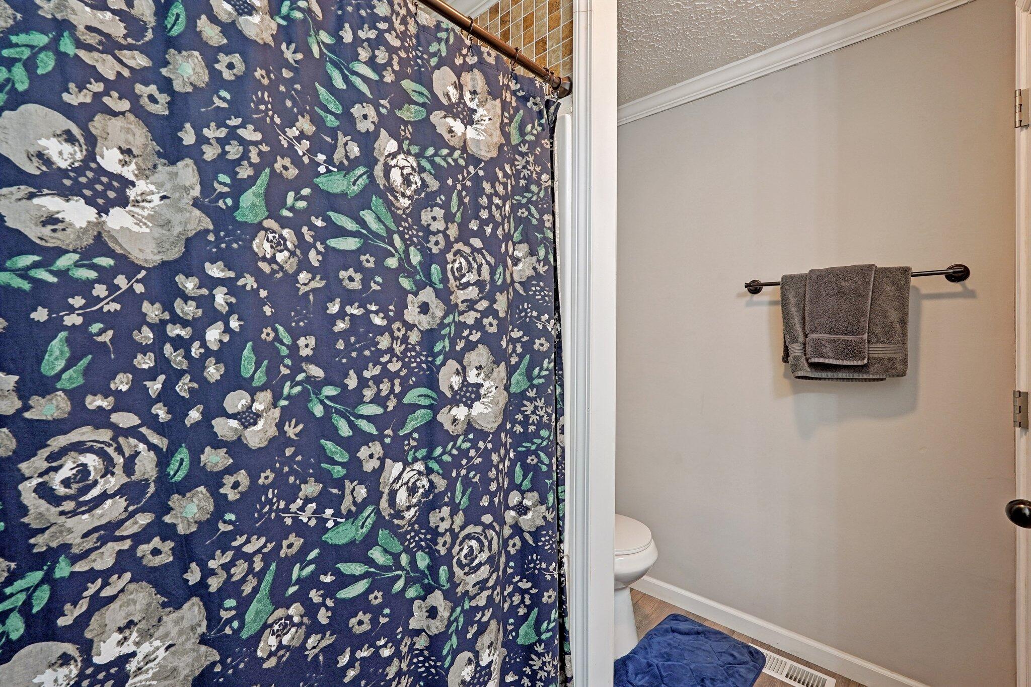 235 Oak Street, London, Ohio 43140