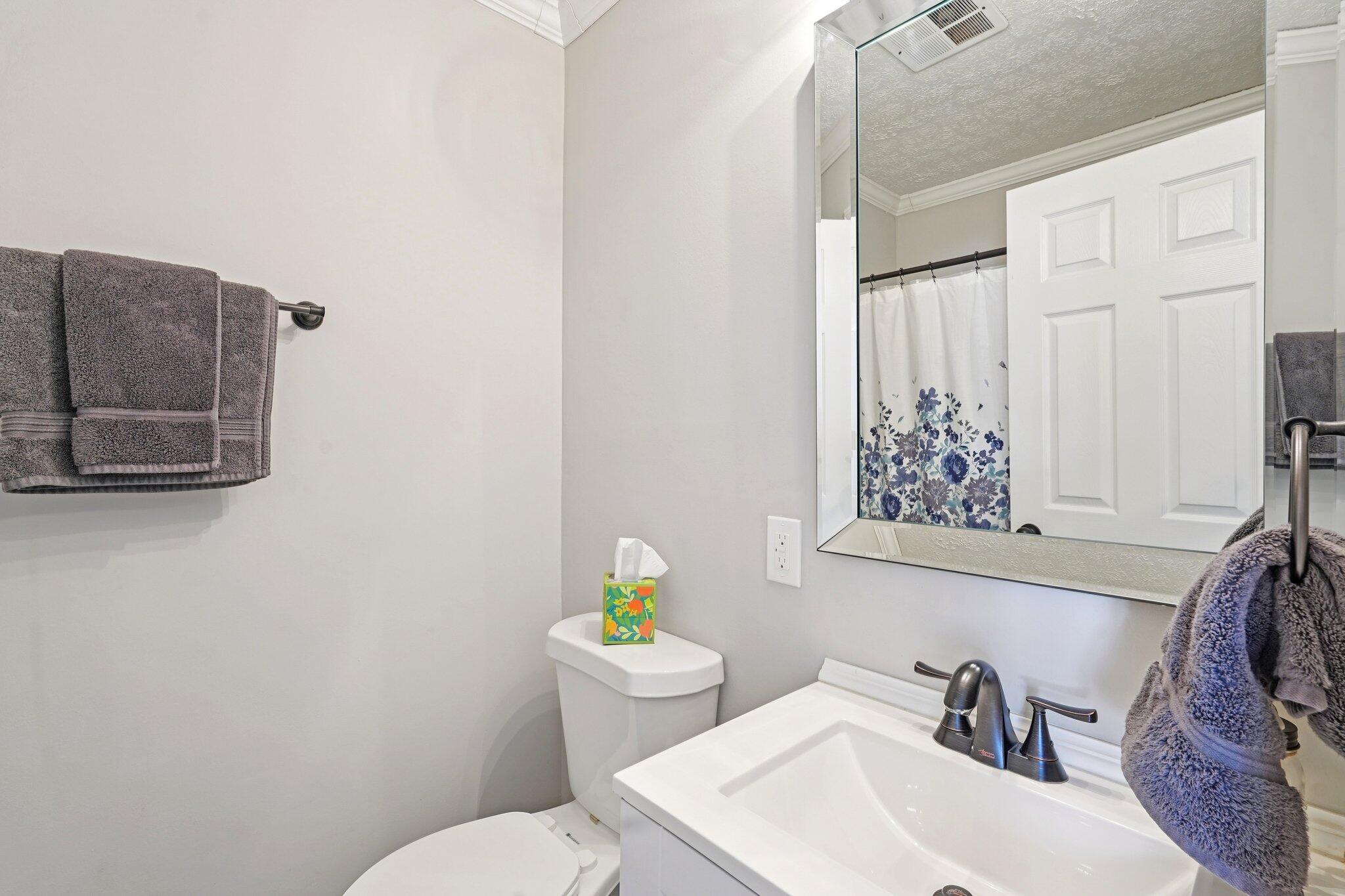 235 Oak Street, London, Ohio 43140