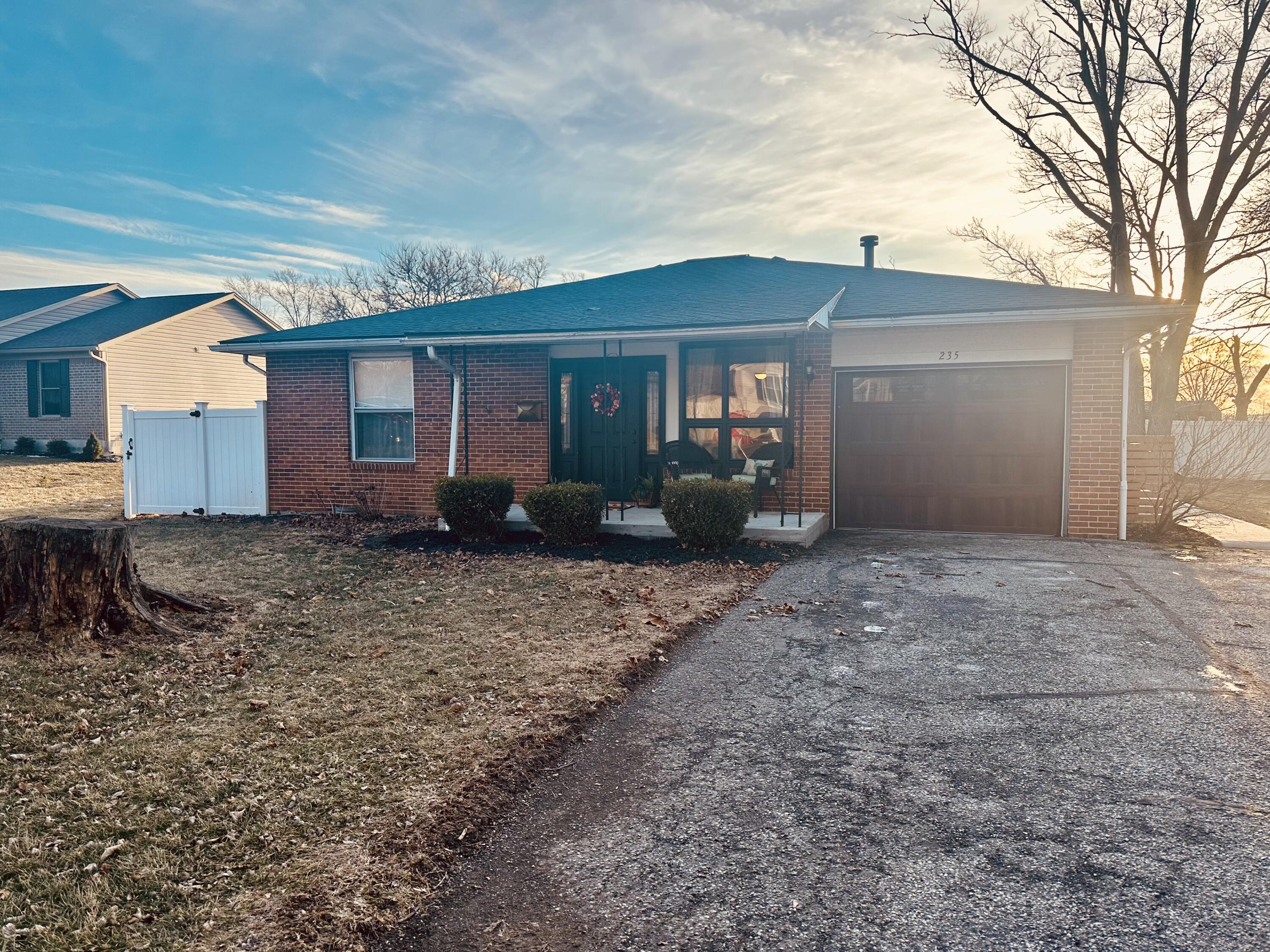 235 Oak Street, London, Ohio 43140