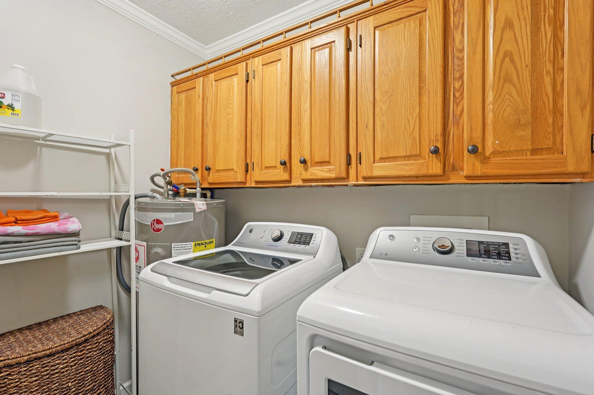 235 Oak Street, London, Ohio 43140