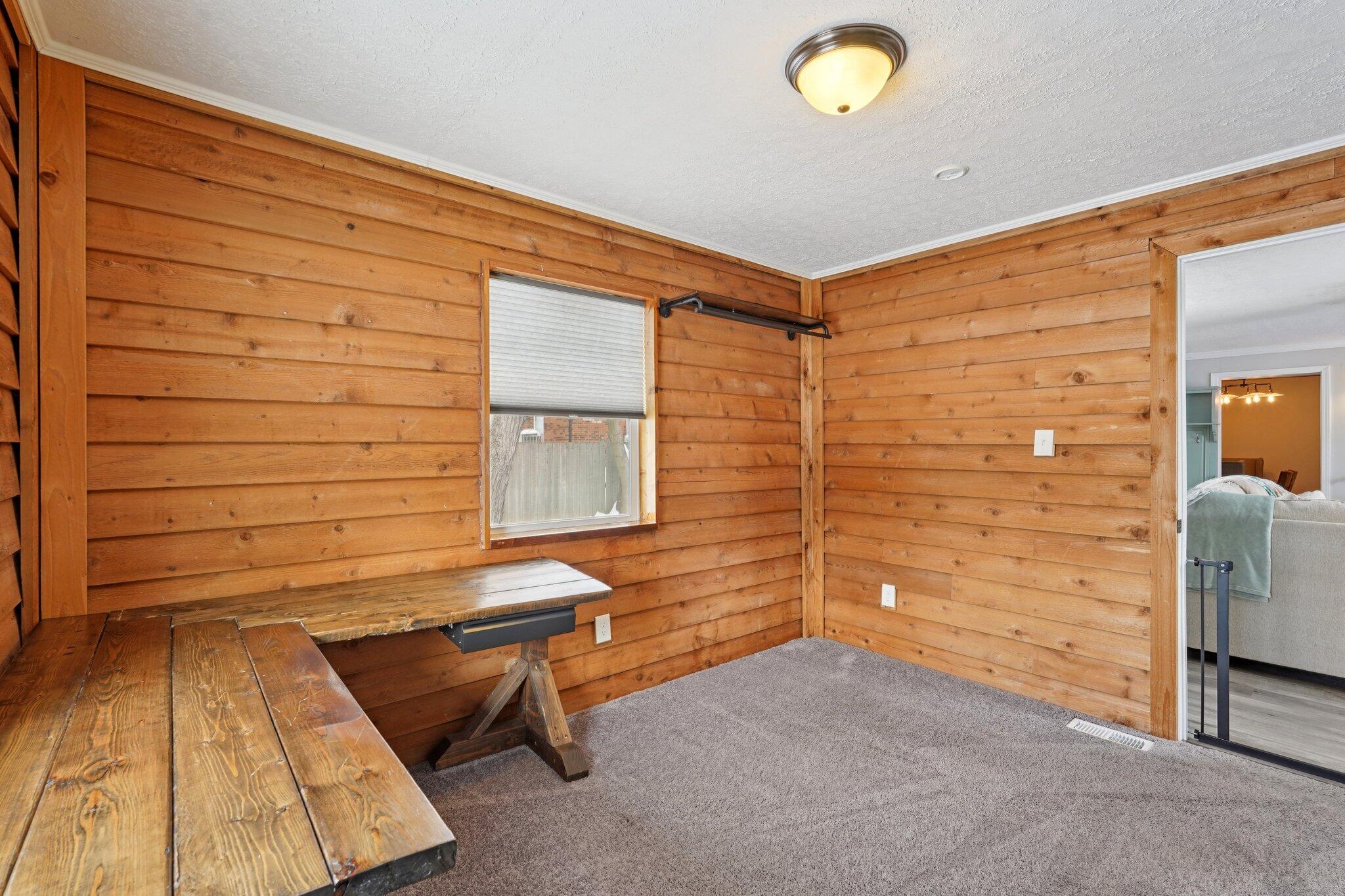 235 Oak Street, London, Ohio 43140