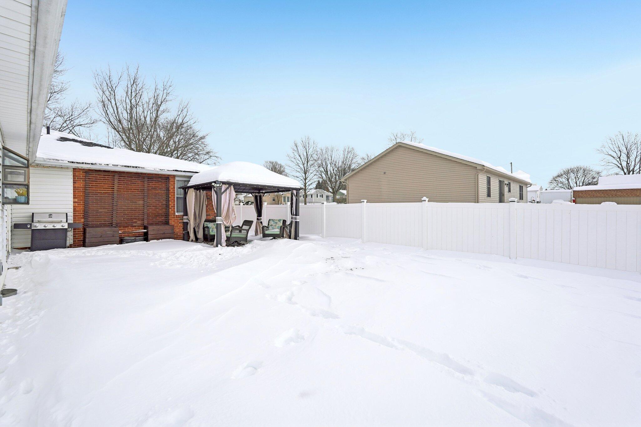 235 Oak Street, London, Ohio 43140