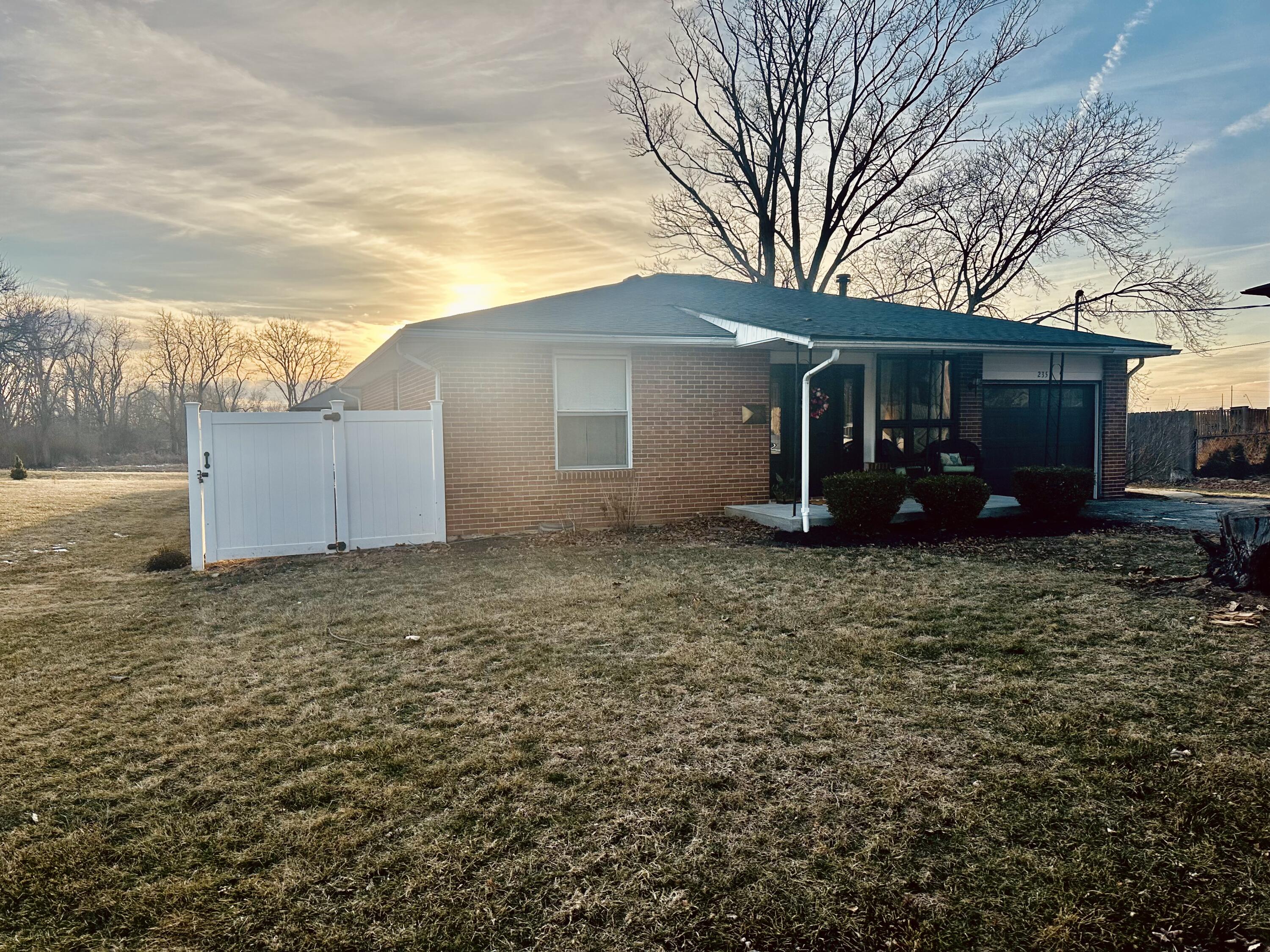 235 Oak Street, London, Ohio 43140