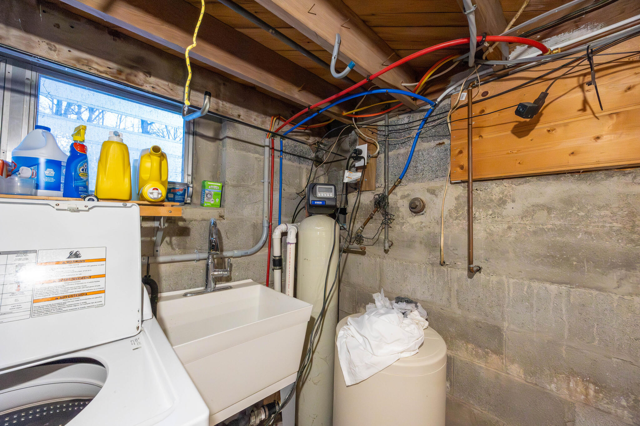 9691 Lake Breeze Drive, Belle Center, Ohio 43310