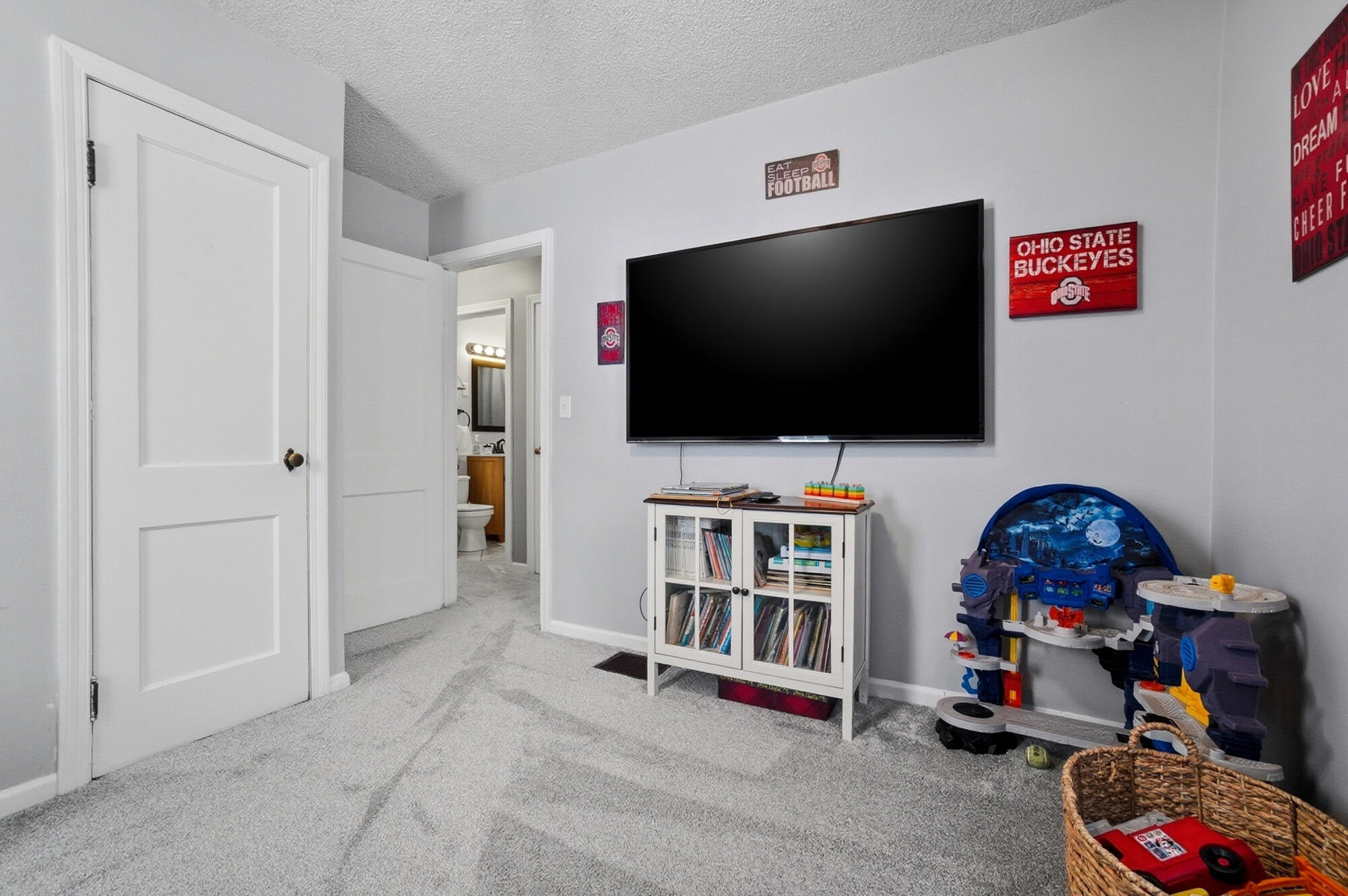 720 Harding Road, Springfield, Ohio 45504