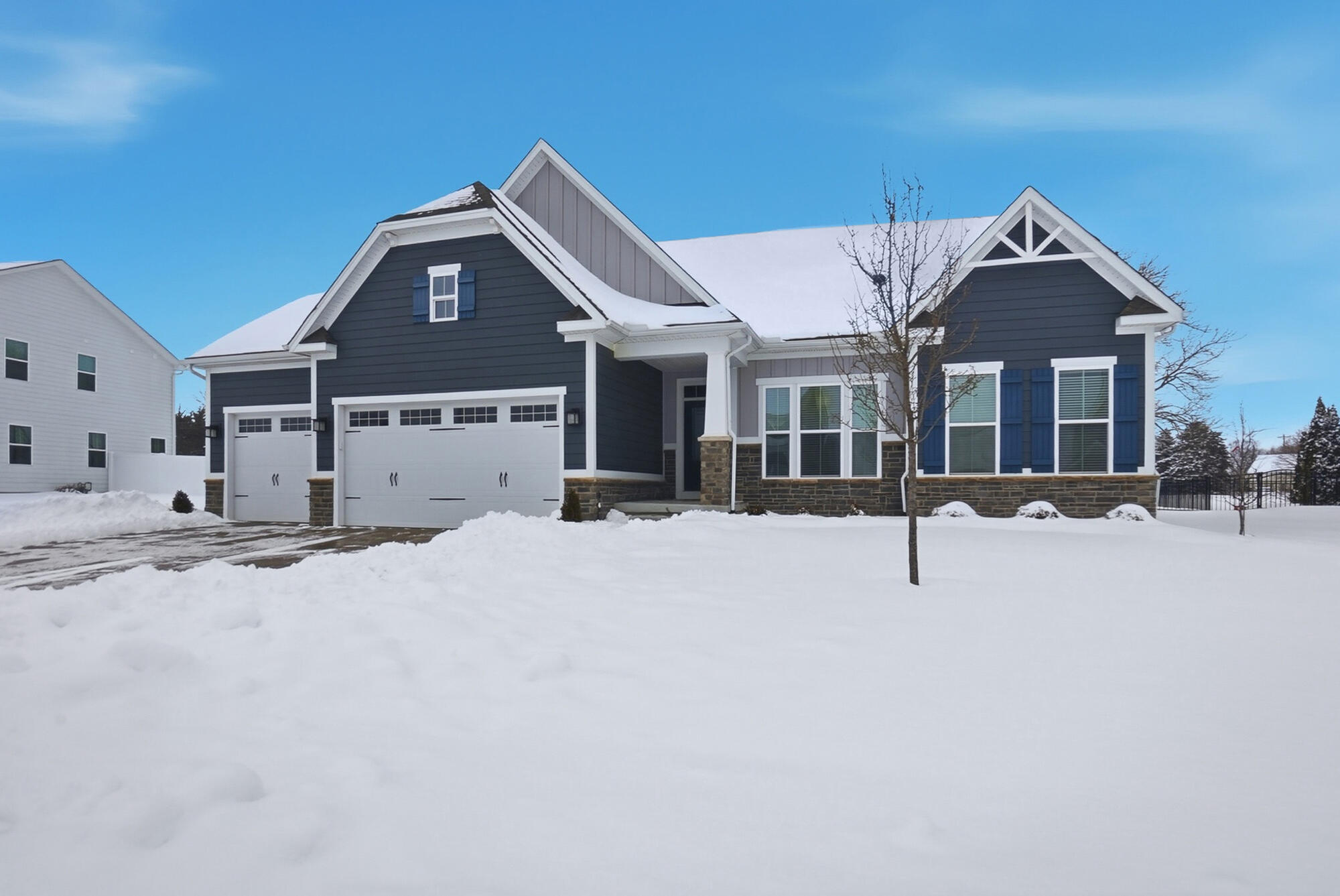 1137 Red Maple Drive, Troy, Ohio 45373