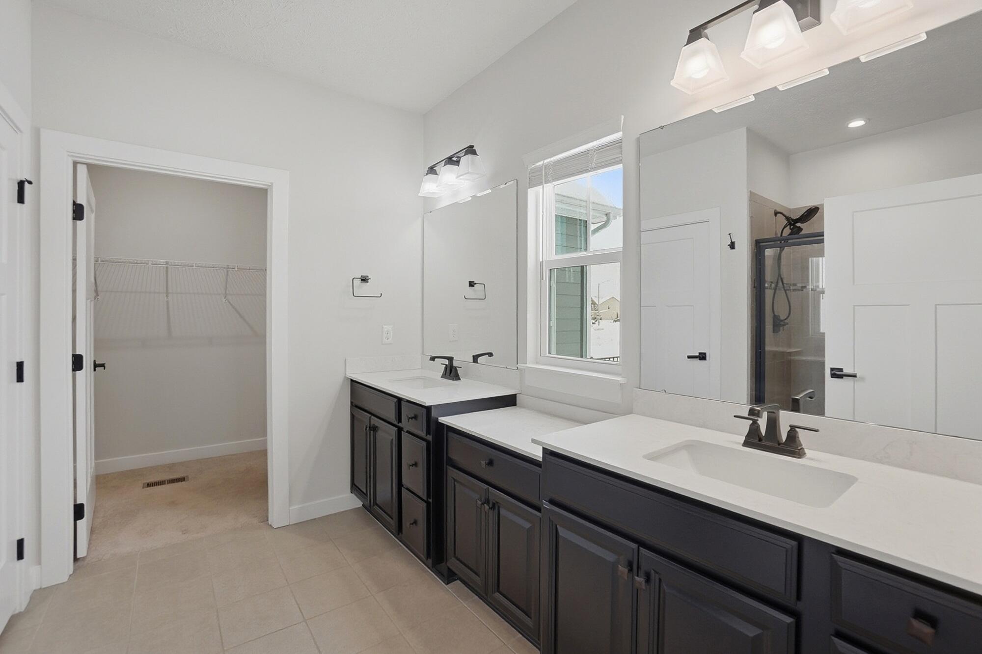 1137 Red Maple Drive, Troy, Ohio 45373