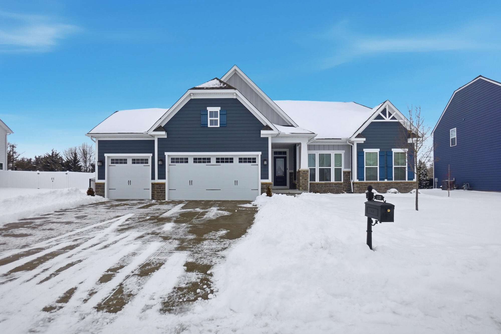 1137 Red Maple Drive, Troy, Ohio 45373