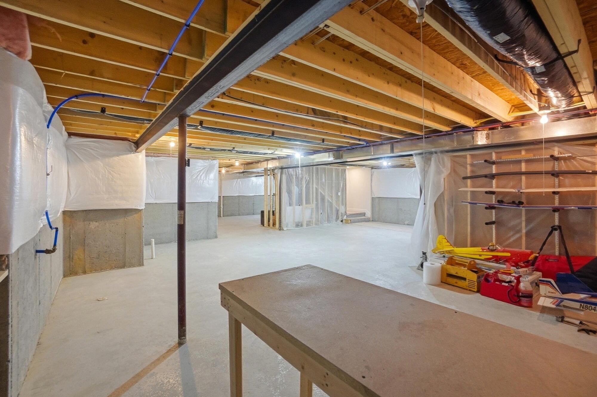 1137 Red Maple Drive, Troy, Ohio 45373