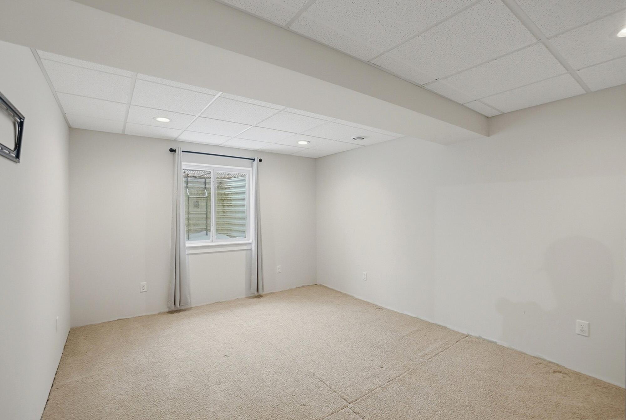 1137 Red Maple Drive, Troy, Ohio 45373