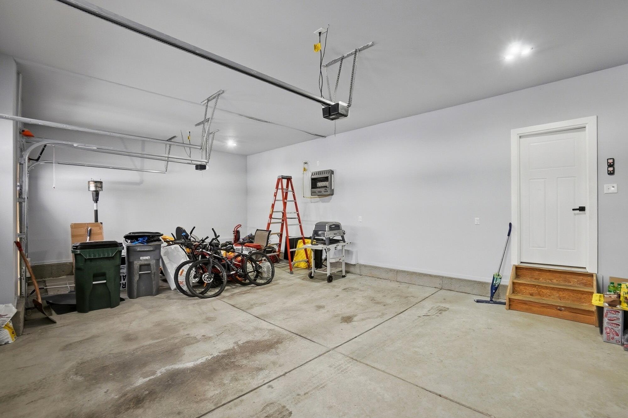 1137 Red Maple Drive, Troy, Ohio 45373