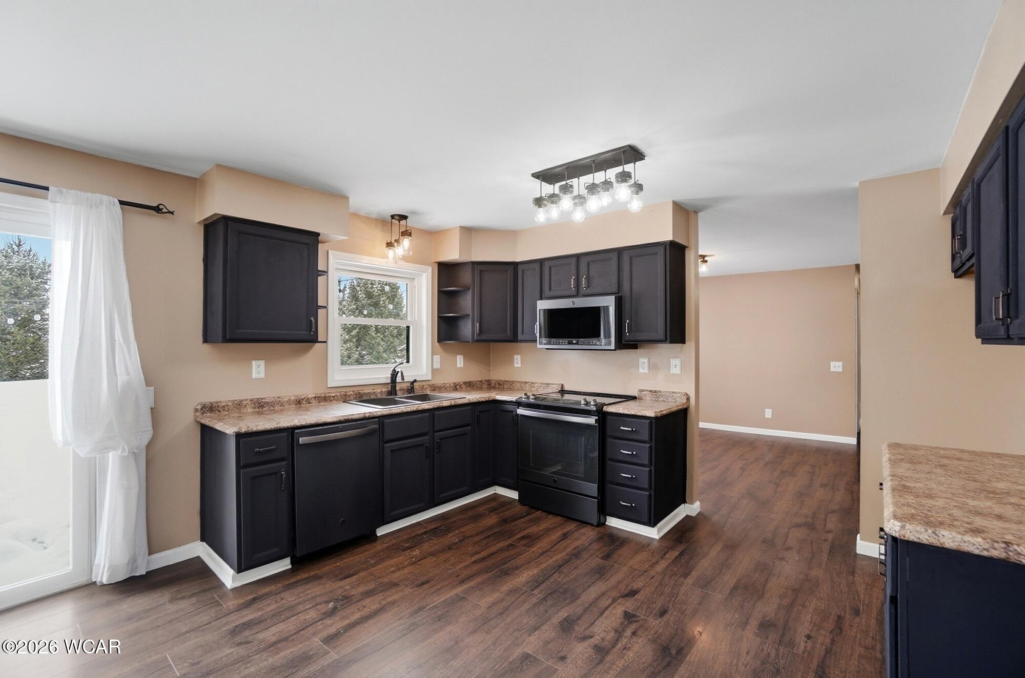 21320 Fairmount Road, Waynesfield, Ohio