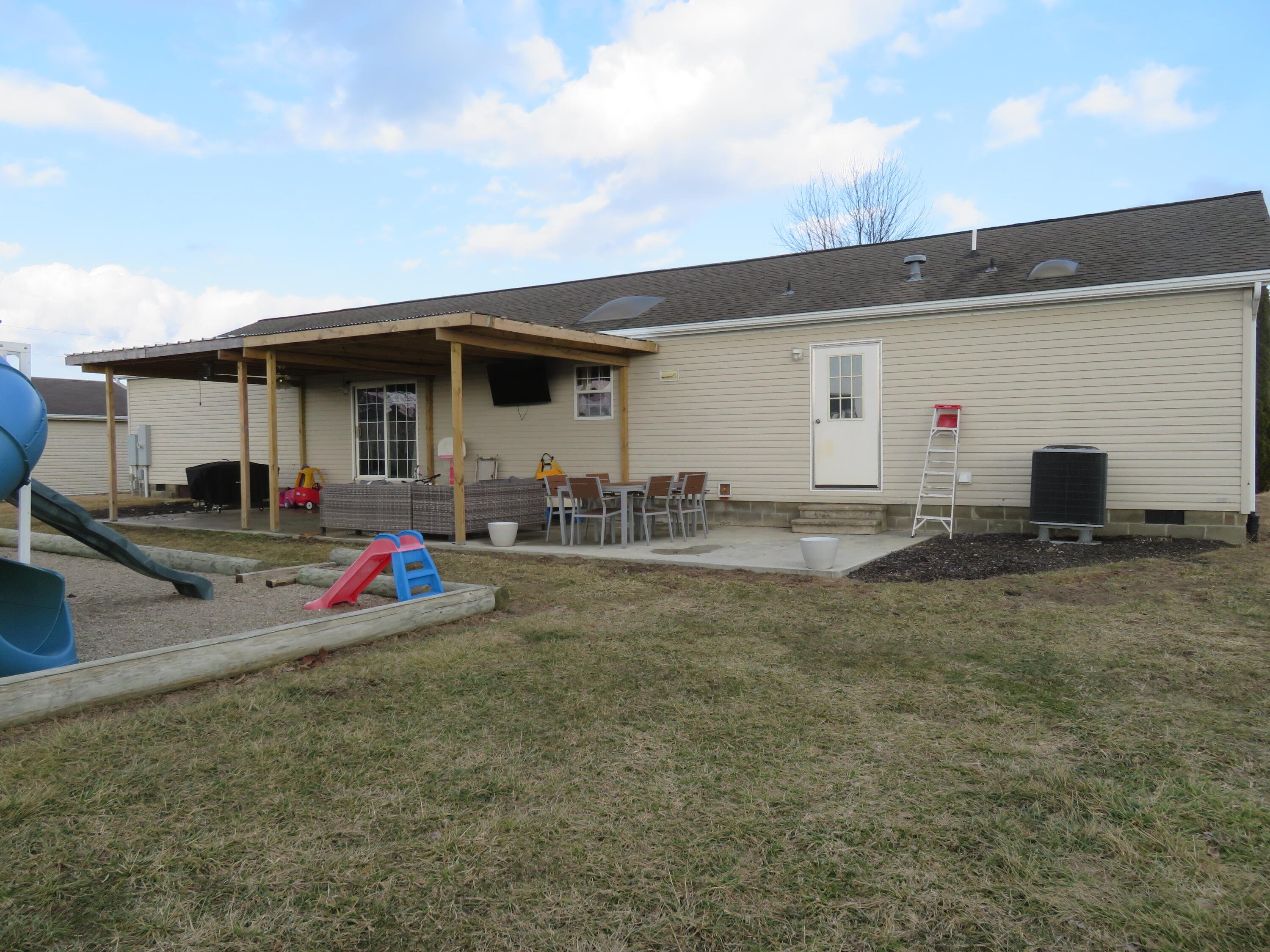 6126 Calland Road, Urbana, Ohio 43078