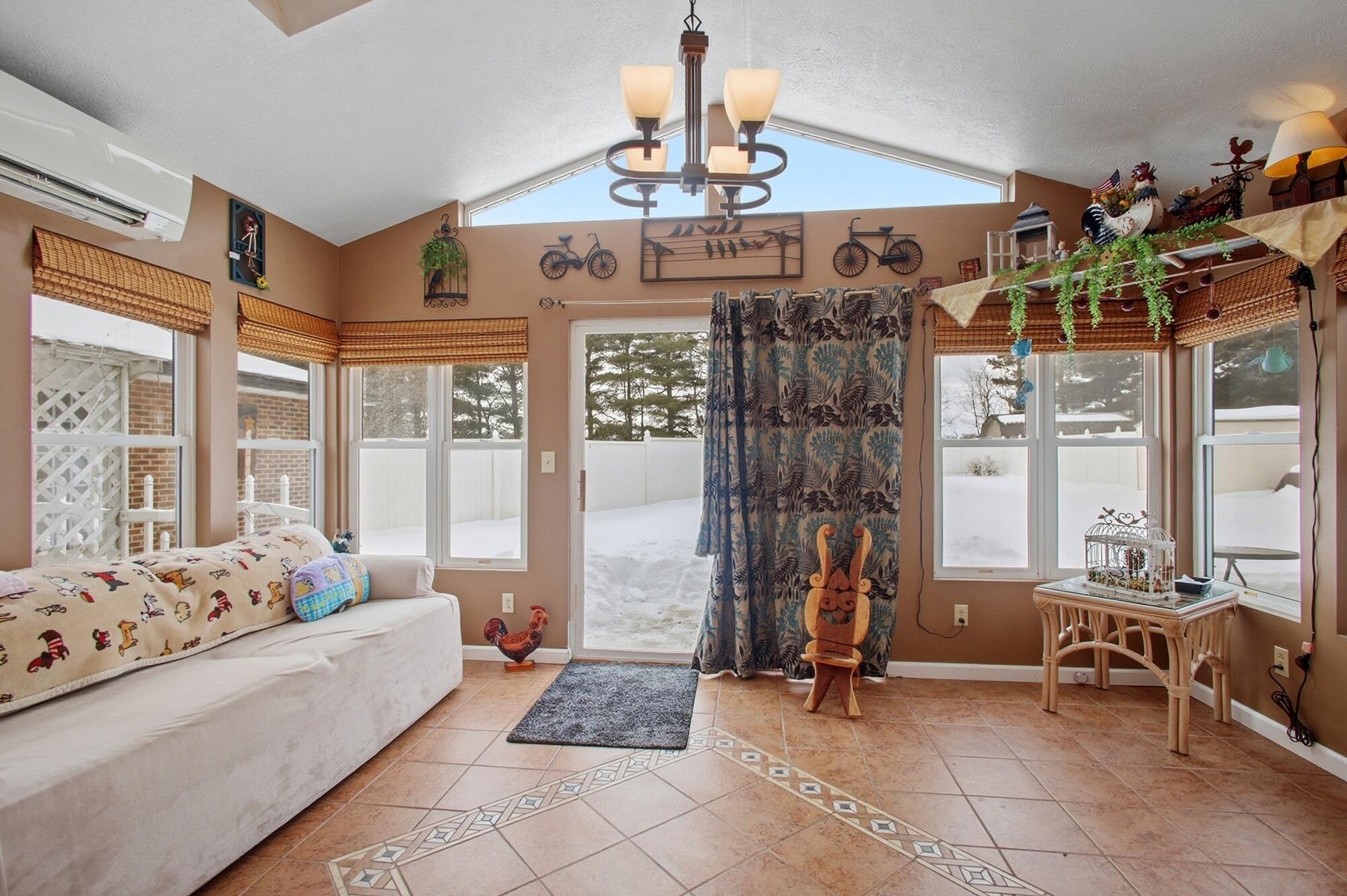 2939 Willow Road, Springfield, Ohio 45502