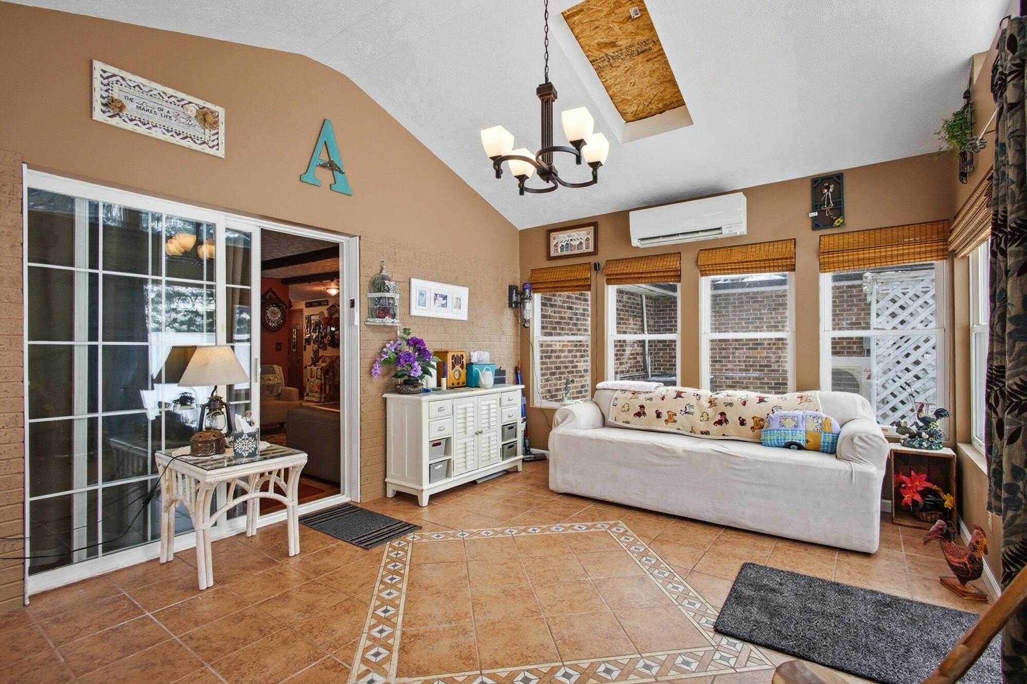 2939 Willow Road, Springfield, Ohio 45502