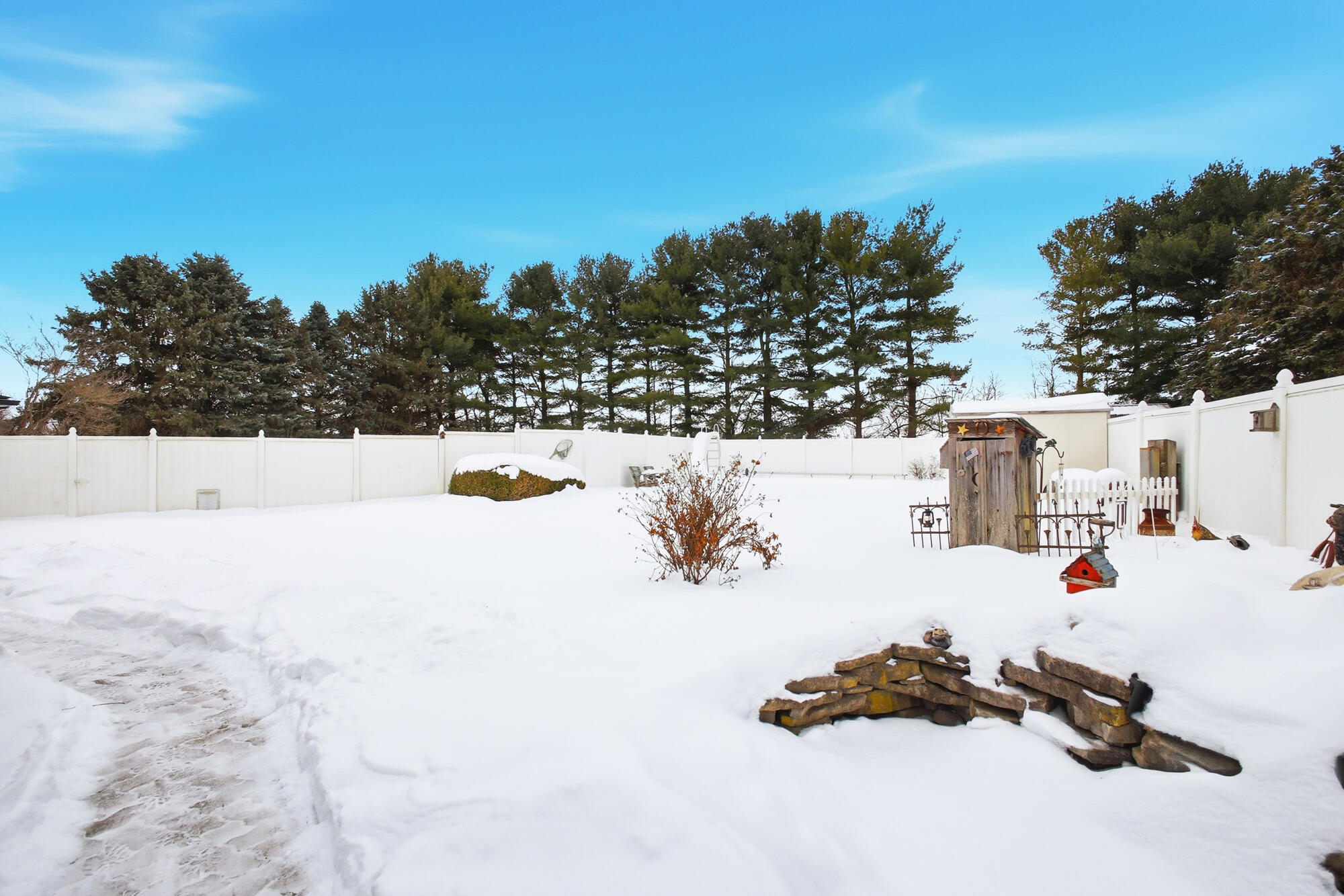 2939 Willow Road, Springfield, Ohio 45502